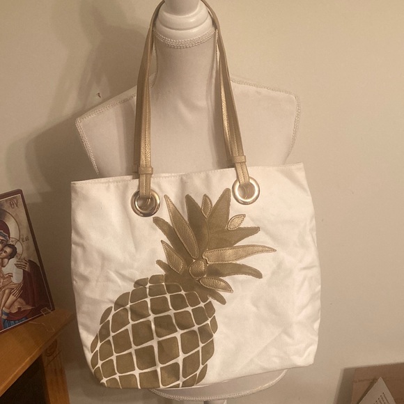 Signature Weekend Fabric Pineapple Tote Shoulder Bag - Picture 1 of 5